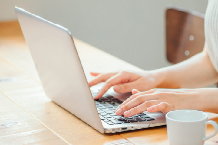 専用フォームからログイン